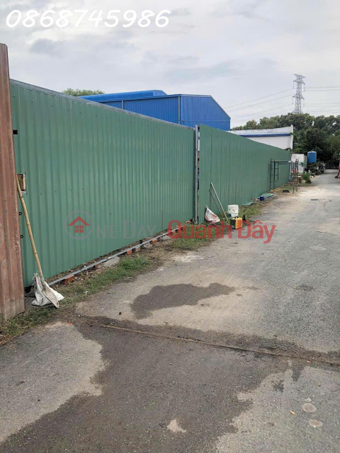 Owner needs to quickly sell a plot of land in a prime location in Cu Chi district, Ho Chi Minh City _0