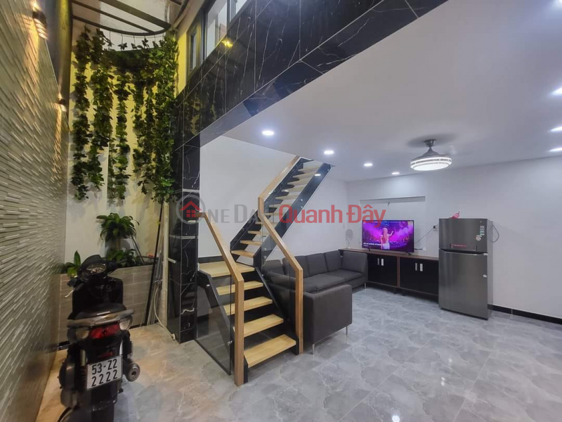 ₫ 4 Billion BEAUTIFUL, SHINY 3-FLOOR HOUSE FOR SALE - LE HONG PHONG - DISTRICT 10 - FRONT FACE - 4 BILLION (less fortune)