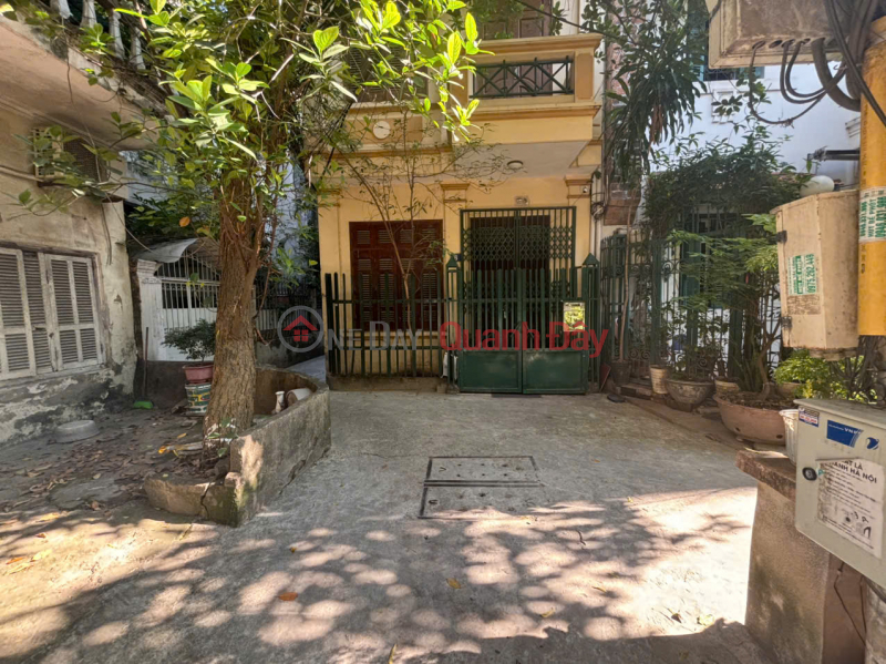 Property Search Vietnam | OneDay | Residential, Sales Listings OWNER urgently needs to sell a corner house, 3 floors - in the heart of Dong Da district, Dang Van Ngu street - Fully furnished.