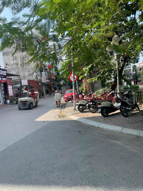 LAND FOR SALE ON BODHI STREET - HUGE FRONTAGE - GREAT BUSINESS _0