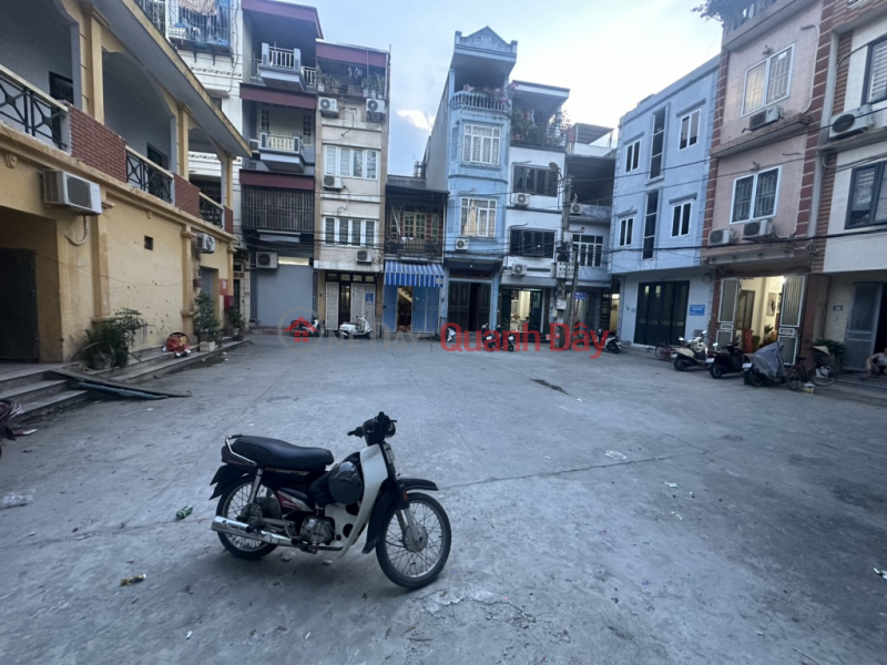 Property Search Vietnam | OneDay | Residential | Sales Listings, Gia Quat house for sale, 39m x 4 floors, garage, car parking, open view, only 7 billion 1, negotiable. Contact 0936123469