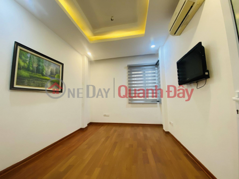 House for sale in Dong Da Center, 5 New Hard Floors, Fully Furnished, Area 30m2, Frontage 3.2m, Approximately 4 Billion. _0