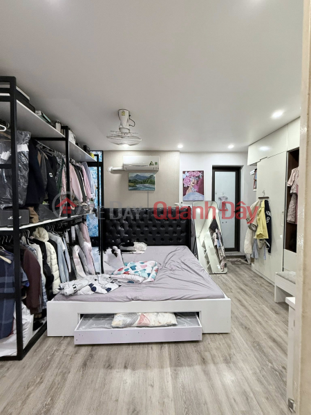 (Chính chủ) bán gấp căn nhà ở Trần Hưng Đạo, mặt tiền 5.2m, xây 5 tầng, 55m2, 18.5 tỉ | Việt Nam, Bán | đ 18,5 tỷ