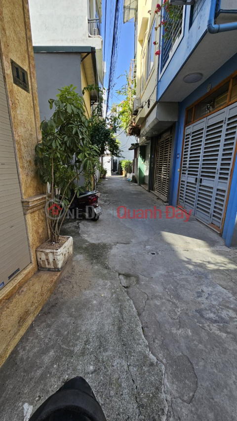 Thach Ban house for sale, area 37M2, 4T alley with car parking, price slightly 2 billion. _0