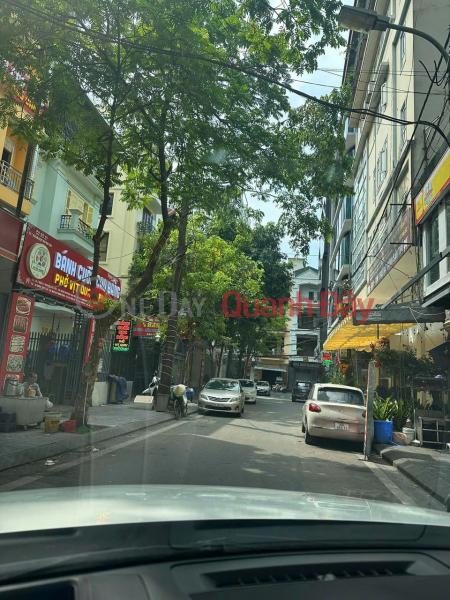 VIP subdivision, location at Nga Tu So, sidewalk, cars can avoid, business, 59m2, 6 floors, over 20 billion Sales Listings