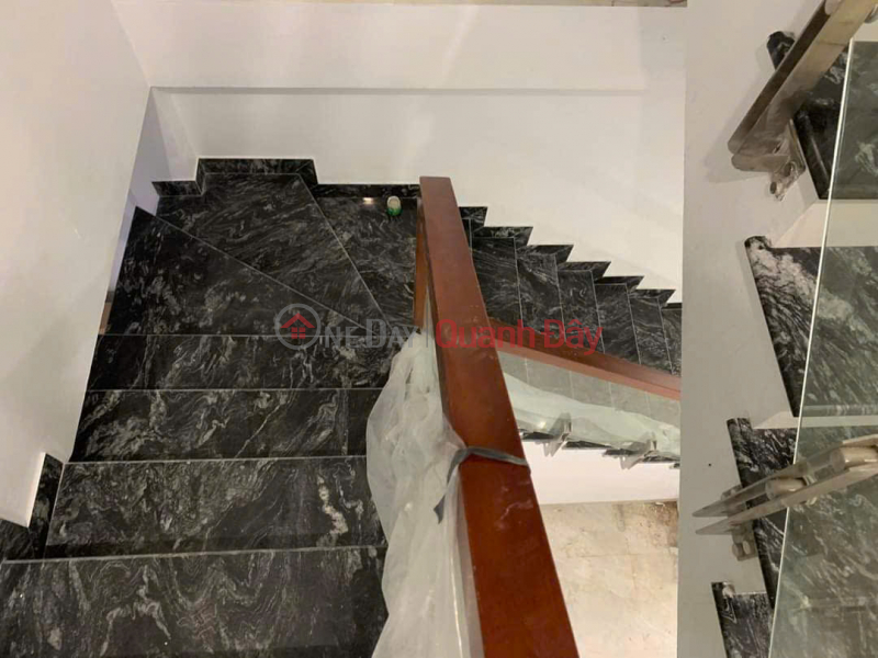 Property Search Vietnam | OneDay | Nhà ở Niêm yết cho thuê Cho thuê nhà căn góc, 92m2_ 4T; Nguyễn Đình Thi, Hoàng Hoa Thám -28 tr