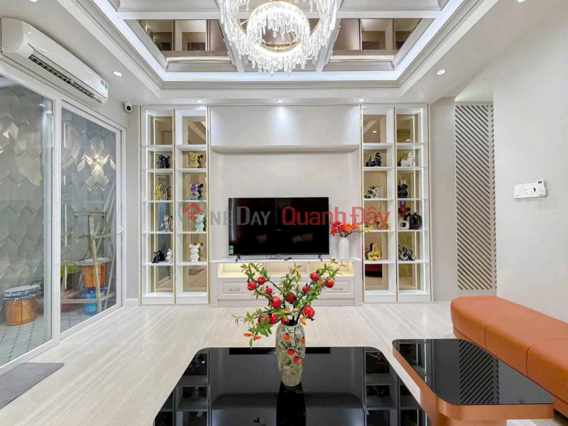 Property Search Vietnam | OneDay | Residential, Sales Listings | PRICE REDUCED BY 2 BILLION VND, TOWNHOUSE NEXT TO VIMCOM, 5 FLOORS, WITH ELEVATOR, FULLY FURNISHED WITH HIGH-END INTERIORS.
