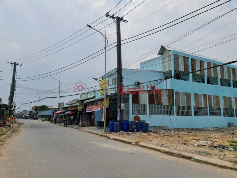 BEAUTIFUL LAND - PROFITABLE INVESTMENT - OWNER Need to sell land on the frontage of Cho Chieu Street, Duc Hoa, Long An Sales Listings