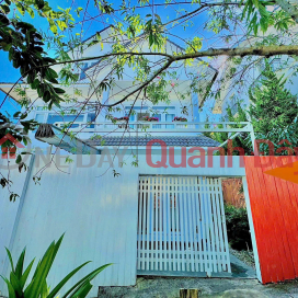 Villa with garden for rent on Quang Trung Street, Ward 9, Da Lat, price 28 million VND. _0