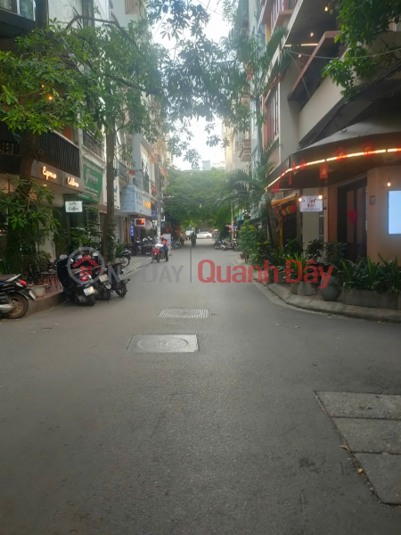 BÁN NHÀ NGUYỄN CHÍ THANH, VỈA HÈ, ÔTÔ TRÁNH, KINH DOANH, DT 50M2 GIÁ 18 TỶ | Việt Nam Bán đ 18,45 tỷ
