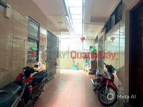 hoàng hoa thám DT 35m x5 tầng 7,8 tỷ ngõ thông,rộng,gần ô tô,full nội thất _0