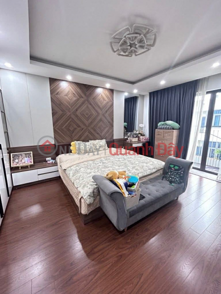đ 29.8 Billion, Beautiful house in Thach Ban resettlement area, 90m² x 6 floors, elevator, suitable for business, sidewalk access, car parking available.