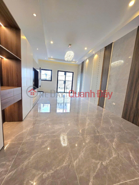 HOT HANG - NGOC THUY LOT AREA 5 FLOORS ELEVATOR FULL INTERIOR - NEAR SUONG PARK _0