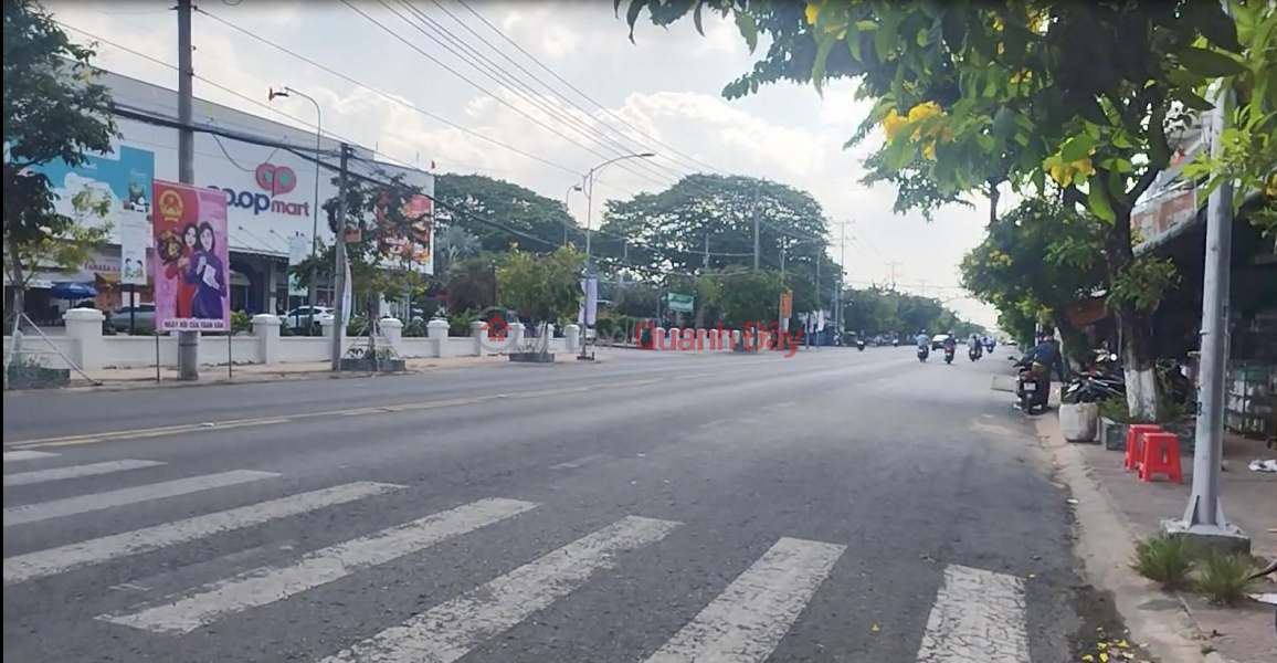 Đất thổ cư Sổ Hồng 341m2 mặt tiền Nguyễn Sinh Sắc, Sa Đéc, Đồng Tháp. Hướng Nam. Giá 14,2 tỷ. Niêm yết bán