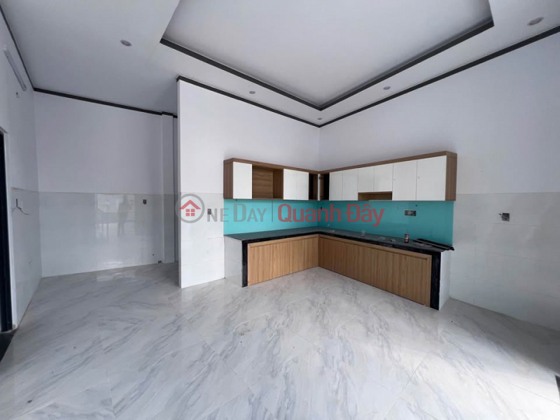 Please Select, Residential, Sales Listings đ 600 Million
