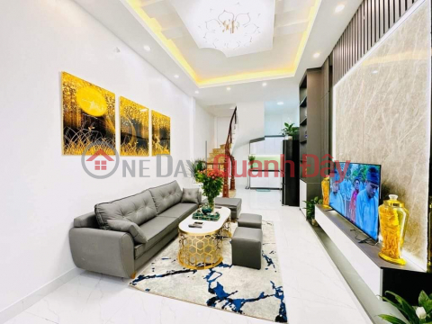 Beautiful House in the Center of Dong Ngac Ward - Bac Tu Liem - 5 FLOORS - Area 35M2 - MT4.5M - PRICE OVER 4 BILLION _0