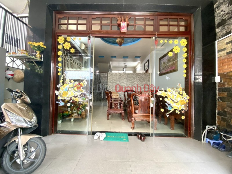 House for sale on Phu Tho Hoa Street, Near Tan Phu Market, City Center, 70m2x4 Floor, No QH, No LG, Sales Listings
