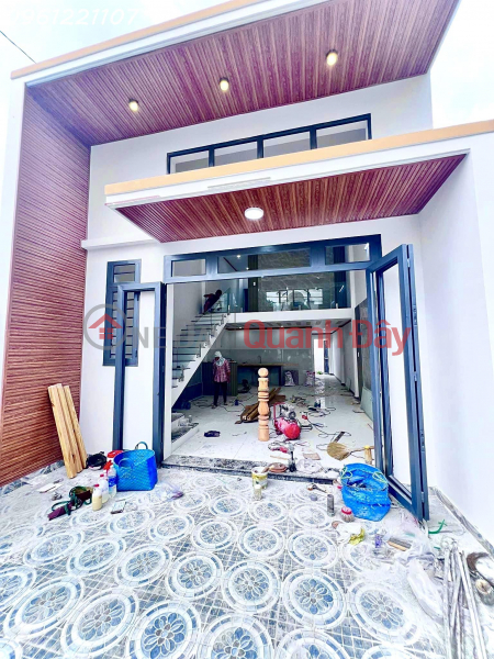 Selling a front-facing house with a back porch by the owner near the fish wharf intersection market, Vietnam, Sales, đ 500 Million