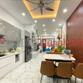 Sell down the basement of a 3-storey house, MT Pham Cu Luong, Son Tra District, Da Nang 112m2 Price only 7.8 Billion VND _0