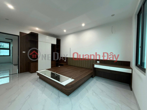 HOUSE FOR SALE IN THE CENTER OF LONG BIEN - INVESTMENT PRICE _0