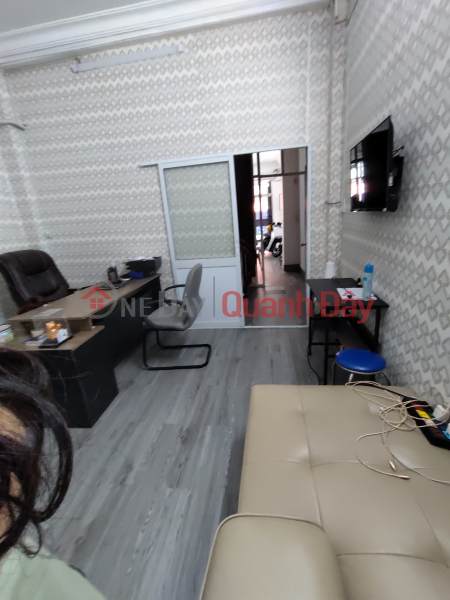 đ 19 Million/ month Office for rent at alley 54 Nguyen Chi Thanh, Hanoi (next to Vincom)