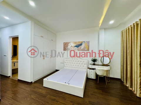 HOUSE FOR SALE IN DE LA THANH 40M*6T NEW CAR 6TY68 _0