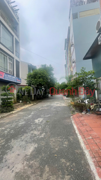 OWNER NEEDS TO SELL RESETTLEMENT LAND IN TRAU QUY – GARDEN VIEW, 11M WIDE ROAD WITH SIDEWALK – EXCELLENT LOCATION!, Vietnam, Sales đ 13.6 Billion