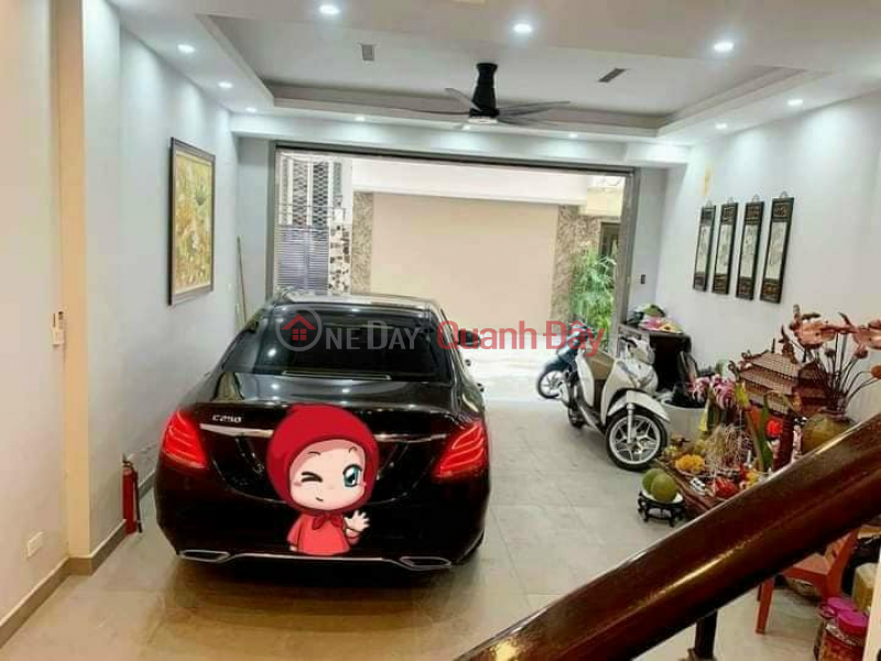 FAMILY SELLING 5-FLOOR HOUSE WITH 2 7-SEATER CARS TO AVOID EACH OTHER, 7-SEATER CAR TO ENTER THE HOUSE, 30M FROM STREET FACE, OPEN AS OFFICE, Sales Listings