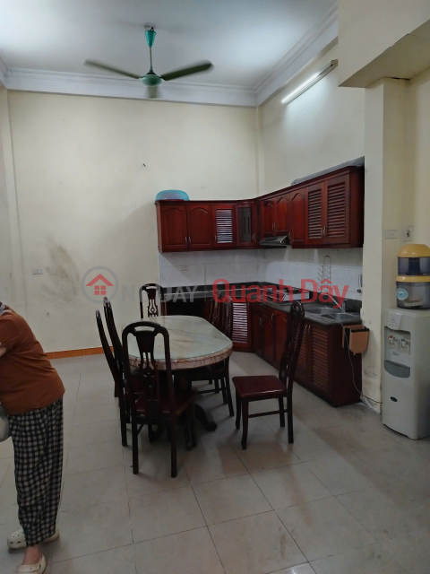 Cho thuê nhà liền kề 93 Hoàng Văn Thái làm VP, Trung tâm, KD online 4 tầng x 50m2, 4PN, 15tr _0