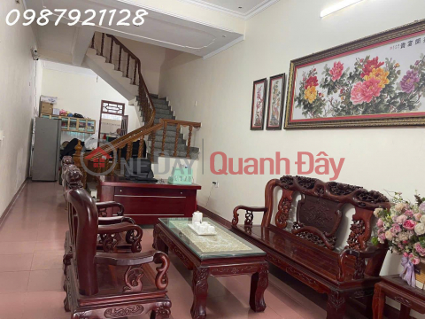 Stunning house with a prime location on Nguyen Trai Street, Sam Son, area 86m2, price 3 billion xxx VND. _0