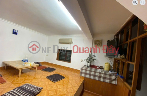 House for rent at 5 Cam Hoi Street, 5 floors x 25m2, 3 bedrooms, 2 bathrooms, 9 million VND for business, family, group of 3 people _0