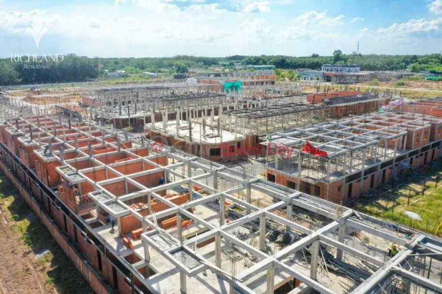 Land for sale: only 3.8 billion. - Ready-built townhouse: 3.4 billion 1 ground floor, 1 mezzanine, 1 floor - Diverse area: Sales Listings