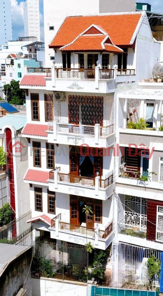 VINCOM's house in Le Thanh Ton alley 12 bedrooms 14 bathrooms Sales Listings