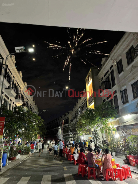 đ 4,39 tỷ, Cần Nhượng lại căn nhà vừa ở vừa KINH DOANH tại TP DĨ AN .