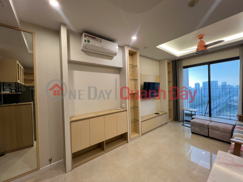 Hàng hiếm tại Vinhome D’Capitale: Căn góc 2PN toà C2 có view hồ “đắt giá” rộng 61m2 _0
