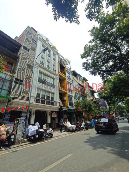 SIÊU PHẨM MẶT PHỐ CẦU GỖ VIEW MẶT HỒ HOÀN KIẾM DUY NHẤT MỘT CĂN DIỆN TÍCH RỘNG SỔ VUÔNG FULL THỔ CƯ . Niêm yết bán