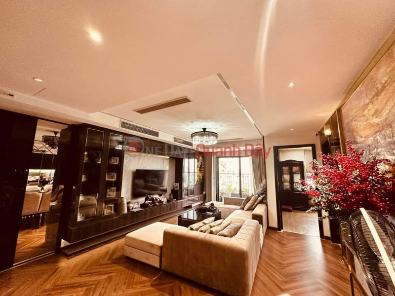 Property Search Vietnam | OneDay | Residential | Sales Listings, Central Point Trung Kinh corner apartment 135m, 3 bedrooms, beautiful furniture, street view, 11.2 billion