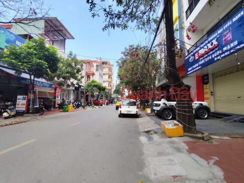 Bán Khách sạn mặt đường tuyến 2 Quán Nam - 78m 7 tầng - Doanh thu 150 triệu _0