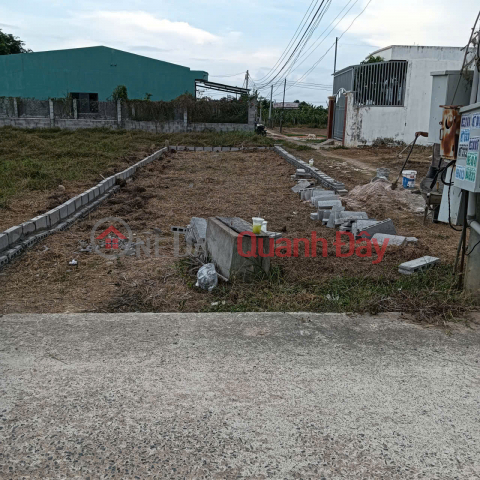 Selling a beautiful residential plot with 2 frontages - A few hundred meters from Ton market _0
