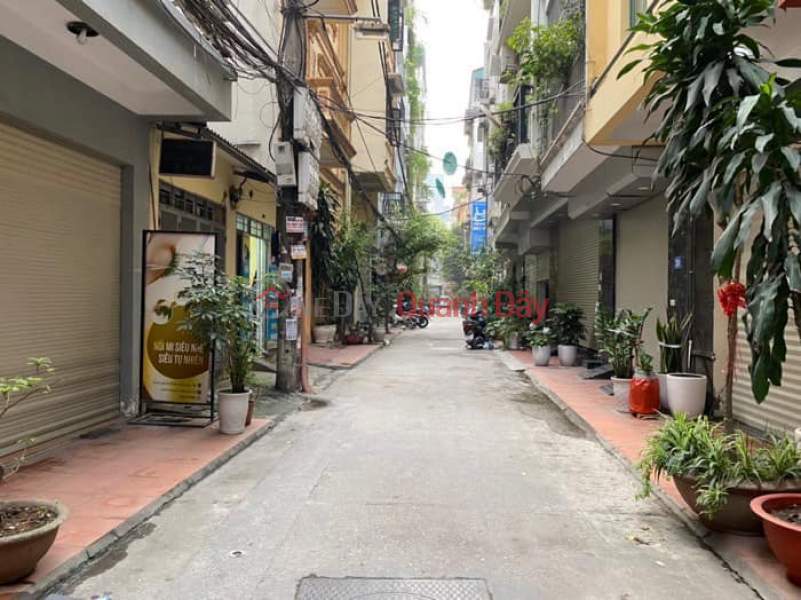 House for sale in Hong Ha, Ba Dinh, open two sides, 7m car avoid sidewalk. 92M2, frontage 5.35m, 6.68 billion VND Sales Listings