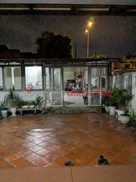 | Please Select | Residential, Sales Listings | đ 8 Billion