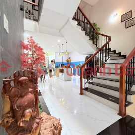 ONLY 7.95 BILLION - OWN A BEAUTIFUL NEW 3-STOREY HOUSE, 7.5M ROAD NEAR HOA XUAN BRIDGE ONLY 7.95 BILLION - OWN A BEAUTIFUL NEW 3-STOREY HOUSE, 7.5M ROAD NEAR HOA XUAN BRIDGE _0