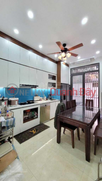 Property Search Vietnam | OneDay | Residential | Sales Listings House for sale in Kim Giang, area 50m2 x 5 floors, shallow alley, car parking at door, extremely beautiful, airy, ready to move in, price 7.86 billion