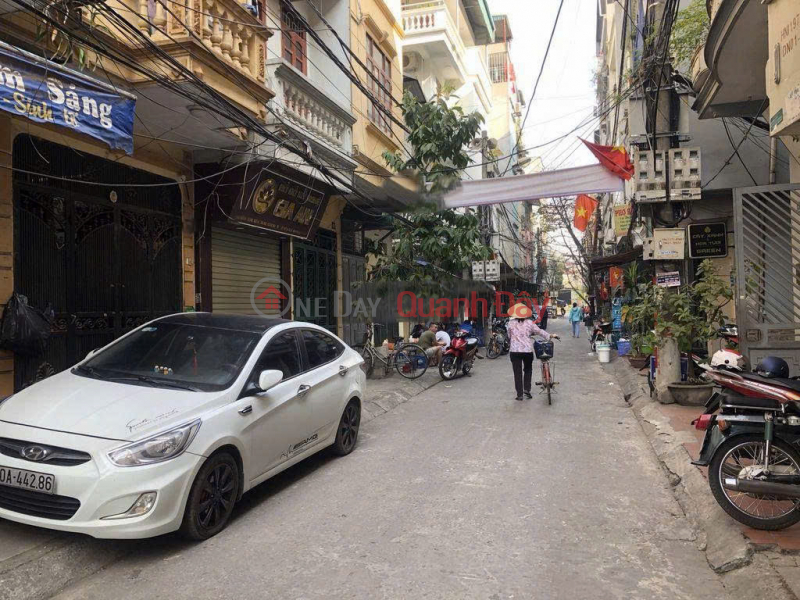 HOUSE FOR RENT IN TAN MAI, CAR PARKING AVAILABLE, 32M² x 4 FLOORS, 11 MILLION VND. 0903258273 Rental Listings