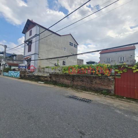 33m2 in Gia Lam commune, Hanoi, accessible by car, 4 billion VND (very small price). Contact 0989894845 _0
