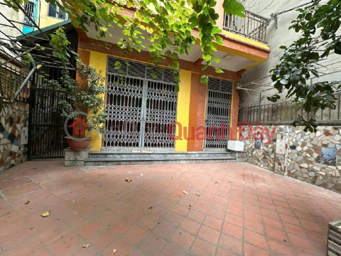HOUSE BUILT ACCORDING TO MINI VILLA DESIGN - 7-SEAT CAR ACCESS - CORNER LOT - COMFORTABLE RESIDENCE - OR BUILD SERVICE APARTMENT TO MAKE MONEY. _0