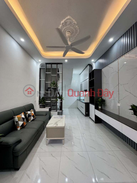 Truong Dinh Dan House Built Independently, 10m From Car, Over 5 Billion Sales Listings