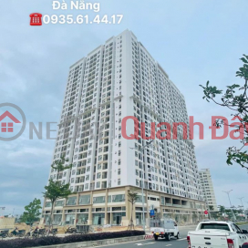 Selling at a loss 2PN FPT Plaza 2 apartment in Da Nang with nice view _0