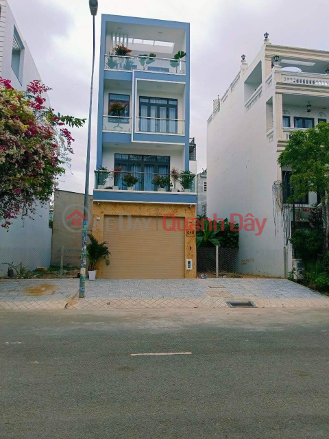 House for sale in D1, Phu My KDC, District 7 4 floors full furniture, affordable price _0