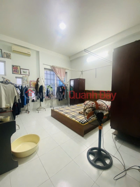đ 8.8 Billion Private house for sale 85m2 - 8m truck alley Nguyen Suy Street - Tan Phu